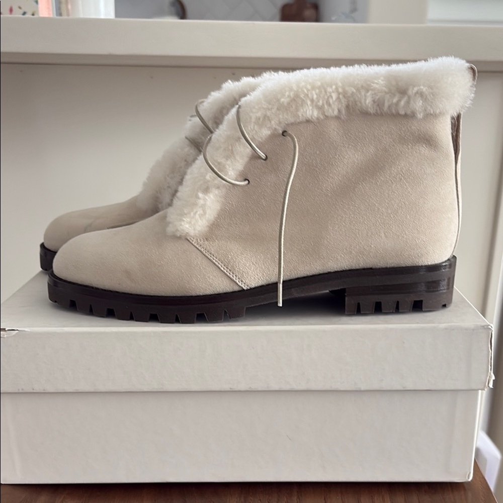 Manolo Blahnik Off-White Mircus Boots